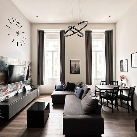 Contemporary Jindrisska Apartment Prague Ngoại thất bức ảnh